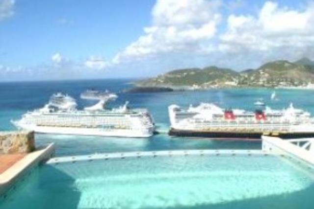 Great Bay Condo, Little Bay, Sint Maarten