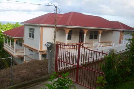 4 Bedroom House Plus 2 Bedroom Apartment Vieille Case, Saint Andrew, ドミニカ国