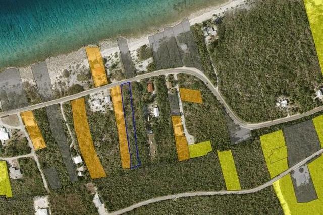 Brac Land 1.9 Acres Across From Beach, Cayman Brac, 开曼群岛
