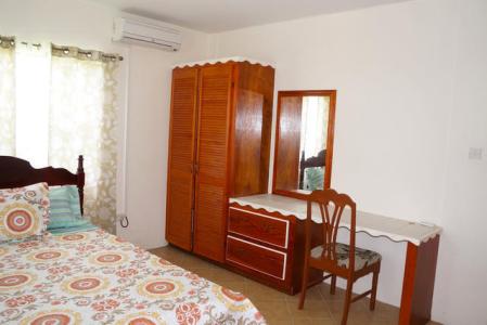 Industrial View Apartments #2, Grand Anse, St.george's West Indies, גרנדה