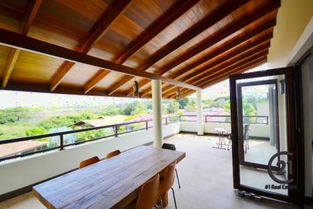 Emerald Penthouse Sun, Willemstad East, Curaçao