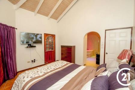 Caribbean Beauty, Fort Jeudy, St.george's West Indies, 格林纳达