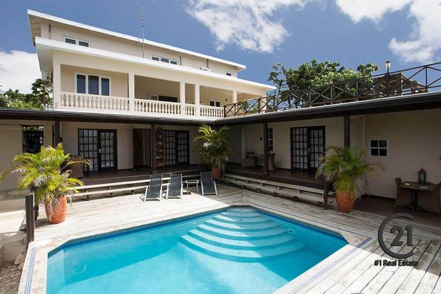 Jan Sofat Villa 9 + 4 Apartments, Spanish Water, 쿠라사우