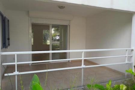 Salle D, Résidence Les Héliconias, LES ABYMES, Providence-Salle D'Azile-Bazin-Neree, Les Abymes 97139, Guadalupe