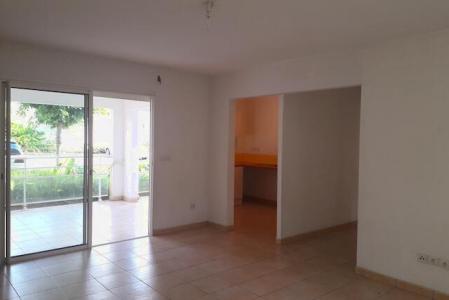 Salle D, Résidence Les Héliconias, LES ABYMES, Providence-Salle D'Azile-Bazin-Neree, Les Abymes 97139, Guadalupe