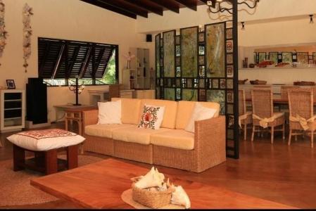 Happy Magnet, Lance Aux Epines, St.george's West Indies, Grenada