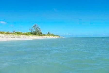 2Acre Blue Hills Beach Front, Blue Hills, Providenciales, Îles Turques Et Caïques