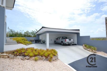 Grote Berg Sea View Villa + Apartment, Willemstad West, Curaçao