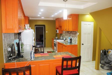 Yellow Townhouse, Grand Anse, St.george's West Indies, Grenada