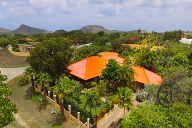 Julianadorp Villa 14 + Apartment, Willemstad West, Кюрасао