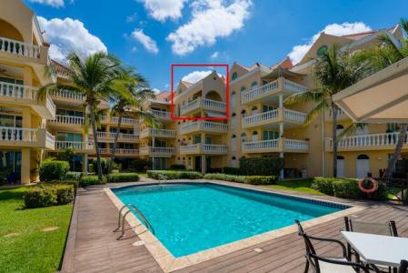 Beau Rivage Ocean Front Penthouse, Punda, Curaçao