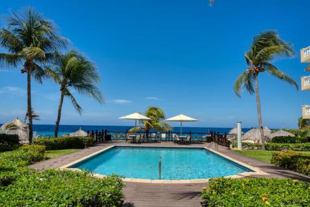 Beau Rivage Ocean Front Penthouse, Punda, Curaçao