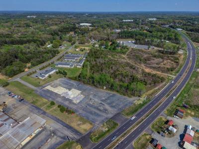 1074 Freeway Drive, Reidsville, North Carolina 27320