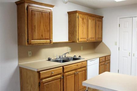 799 Houston, Queen City, Texas 75572