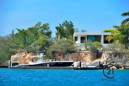 Seru Boca Estate Waterfront Villa, Spanish Water, Curaçao