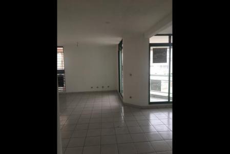 Lot 75, POINTE A PITRE - Centre Rudy Nithila, Mairie, Pointe-à-pitre 97110, Guadeloupe