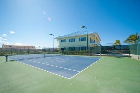 127, Queens High Way, Beachfront Reef Resort, Castaway Cove, East End / High Rock, Grand Cayman, Kaimaninseln