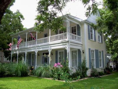 312 E. Travis St., Fredericksburg, Техас 78624, Соединенные Штаты