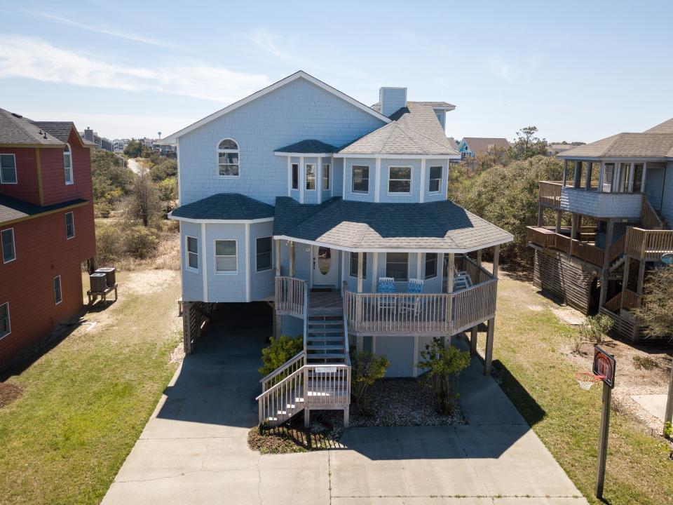 746 Crown Point Circle, Corolla, North Carolina 27927, USA