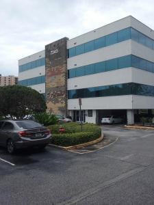 7345 W Sand Lake Rd #406, Orlando, Flórida 32819, Estados Unidos