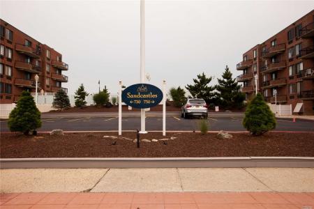 750 W Broadway 3V, Long Beach, New York 11561, USA