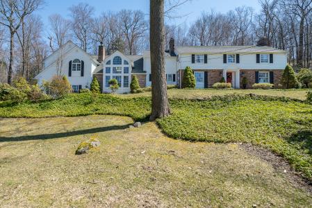 68 East Lake Rd, Kinnelon, NJ 07405, USA