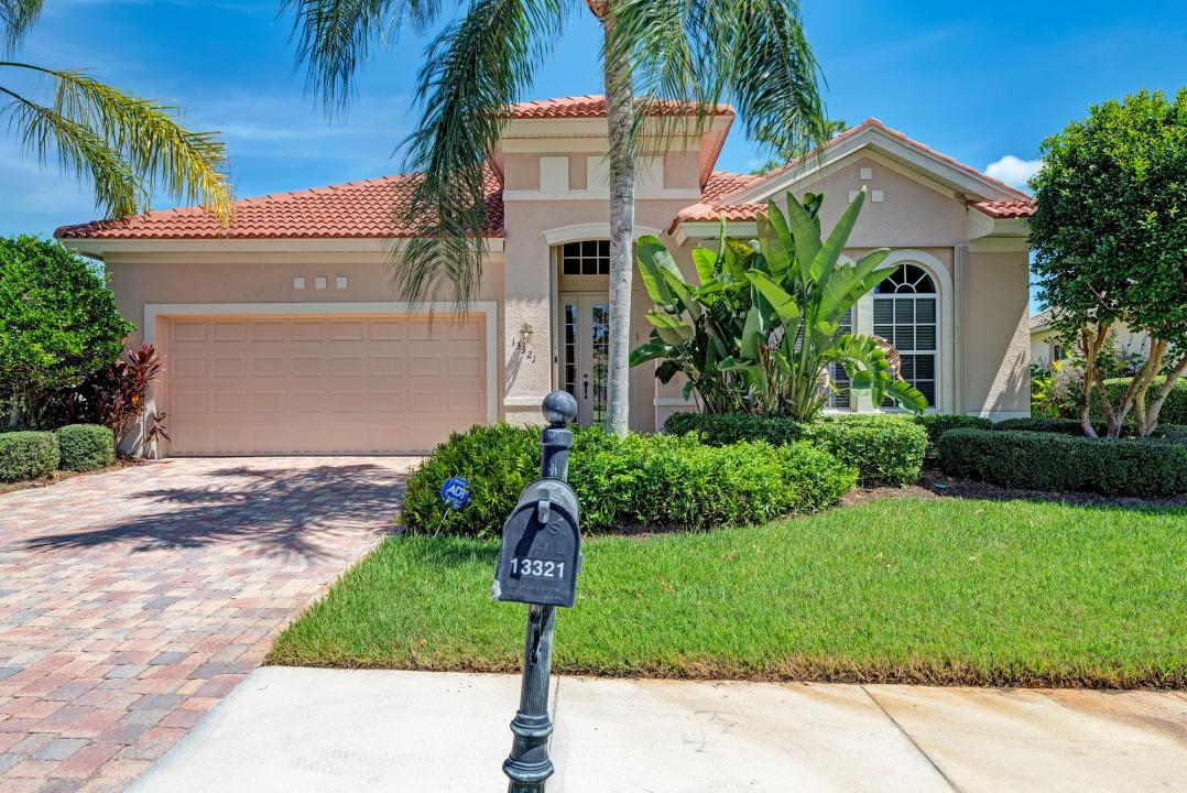 13321 Golf Pointe Drive, Port Charlotte, Florida 33953, USA