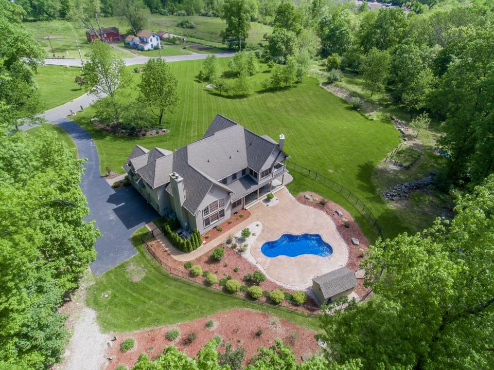 11 VILLAGE DRIVE, Lafayette, New Jersey 07848, HOA KỲ