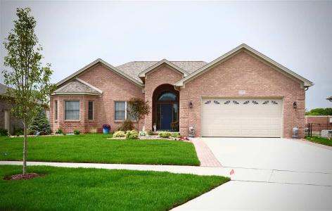 4984 Orchard Crest, Monroe, Michigan 48161, USA