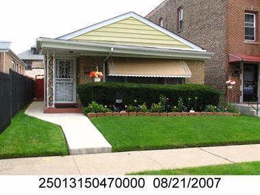 9237 S Euclid Ave, Chicago, Illinois 60617, États-Unis