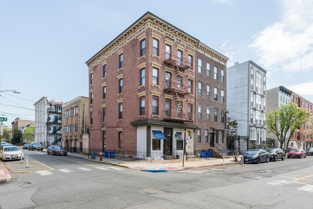 133 Madison St Unit #3L, Hoboken, Нью-Джерси 07030, Соединенные Штаты