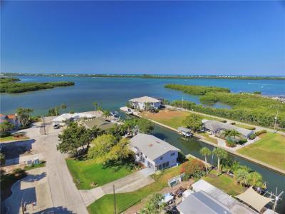 9281 PINE COVE DR, ENGLEWOOD, Florida 34224, USA