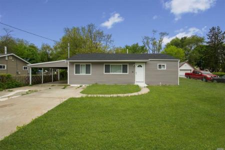 15 Patton St, Brentwood, NY 11717, USA