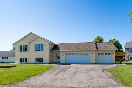 336 Cardinal Drive, Mankato, Minnesota 56001, USA