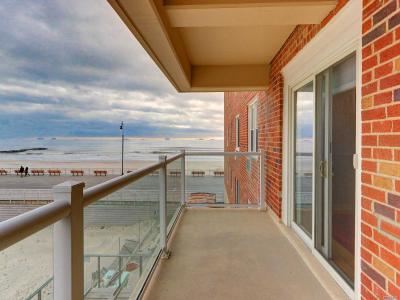 370 W Broadway , 2T, Long Beach, NY 11561, USA