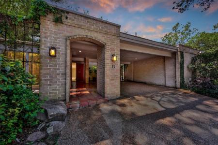 13 Bayou Shadows Street, Houston, Texas 77024, USA