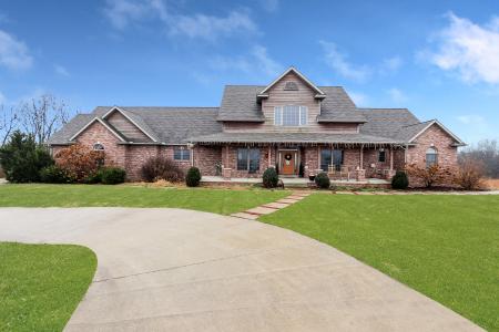 1621 N. 2750 East Rd., Windsor, Illinois 61957, USA