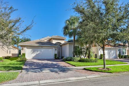 4942 Sandy Brook Cir, Wimauma, Flórida 33598, Estados Unidos