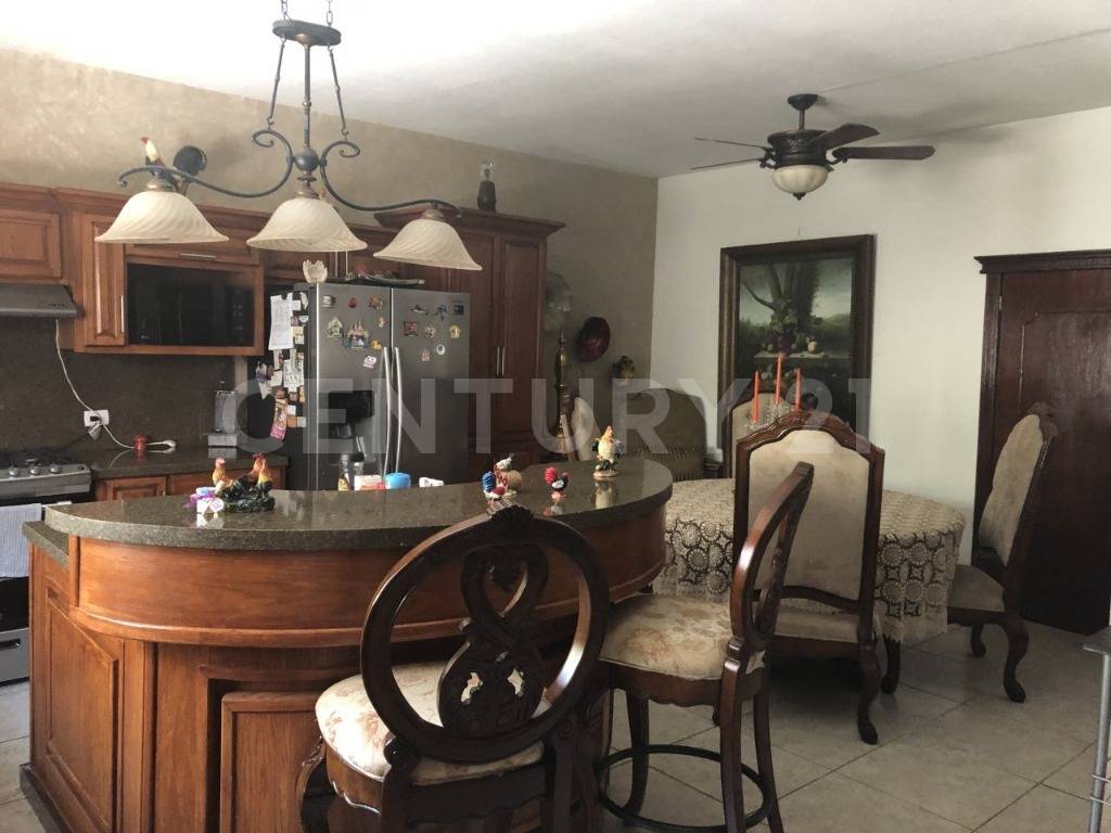 CANTERA IMPERIAL , チワワ, チワワ 31216, メキシコ