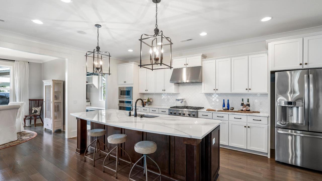 509 Wodin Pl, Carnes Crossroads, Summerville, South Carolina 29486