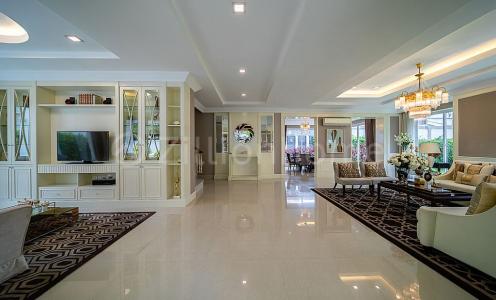 Chak Angrae Kraom, Mean Chey, Phnom Penh, Cambodia