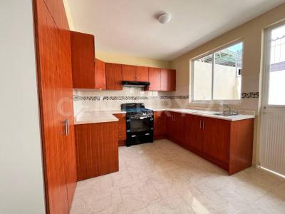 Avenida del Ferrocarril 1-A Casa 66, San Juan Del Río, Querétaro 76803, Messico