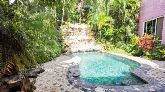 Josefa Ortiz Dominguez SM 307, MZ 224, LOTE 02, CALLE SOR JUANA INES DE LA CRUZ, Cancún/Benito Juárez, Quintana Roo 77560, Mexico