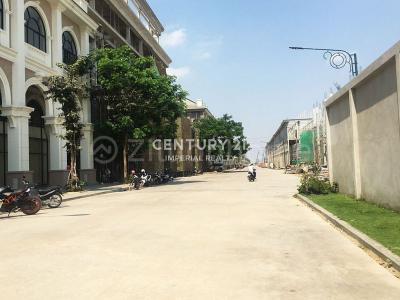 Chbar Ampov Ti Pir, Chbar Ampov, Phnom Penh, Kamboçya