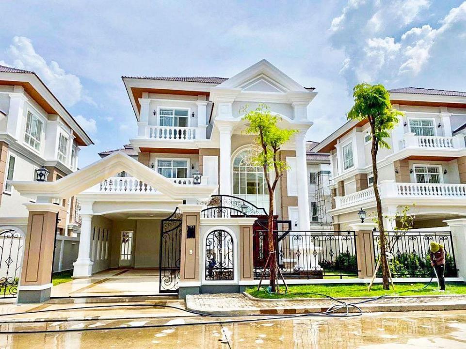 Nirouth, Chbar Ampov, Phnom Penh, Camboya