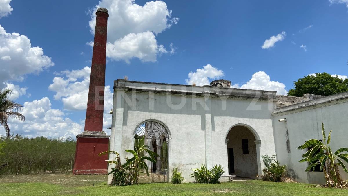 42 Casco Antiguo Hacienda Itzincab Palomeque, Uman, Yucatan 97392, Messico