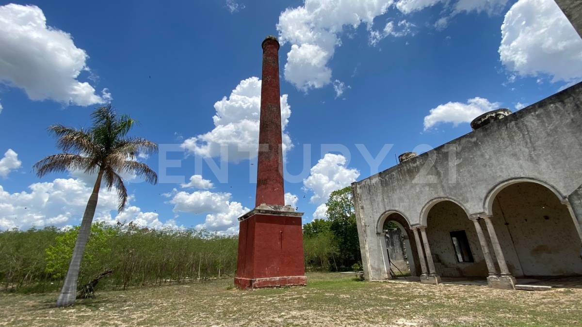 42 Casco Antiguo Hacienda Itzincab Palomeque, Uman, Yucatan 97392, Messico