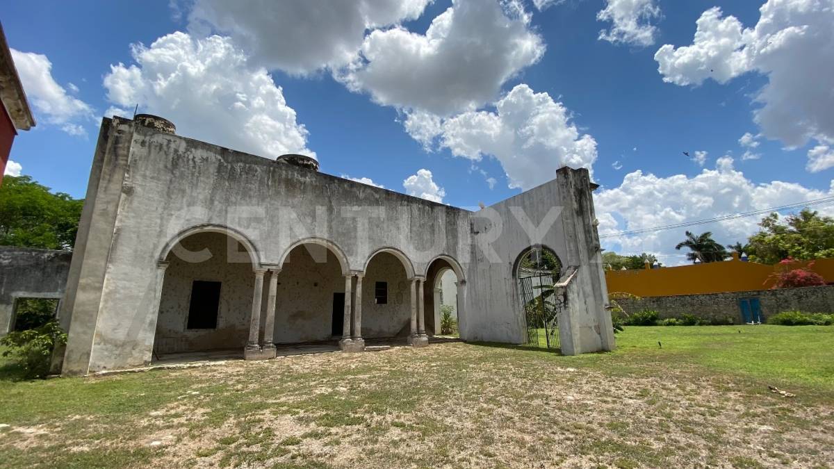 42 Casco Antiguo Hacienda Itzincab Palomeque, Uman, Yucatan 97392, Messico