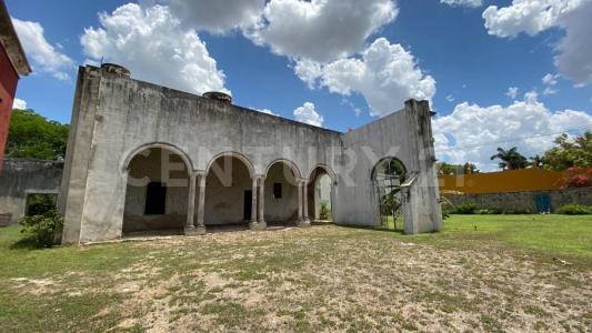 42 Casco Antiguo Hacienda Itzincab Palomeque, Uman, Yucatan 97392, Messico
