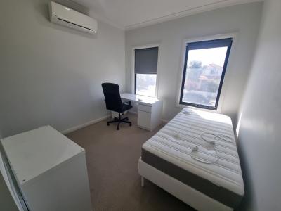 1/37 Koonawarra Street, Clayton, VIC 3168, Австралия